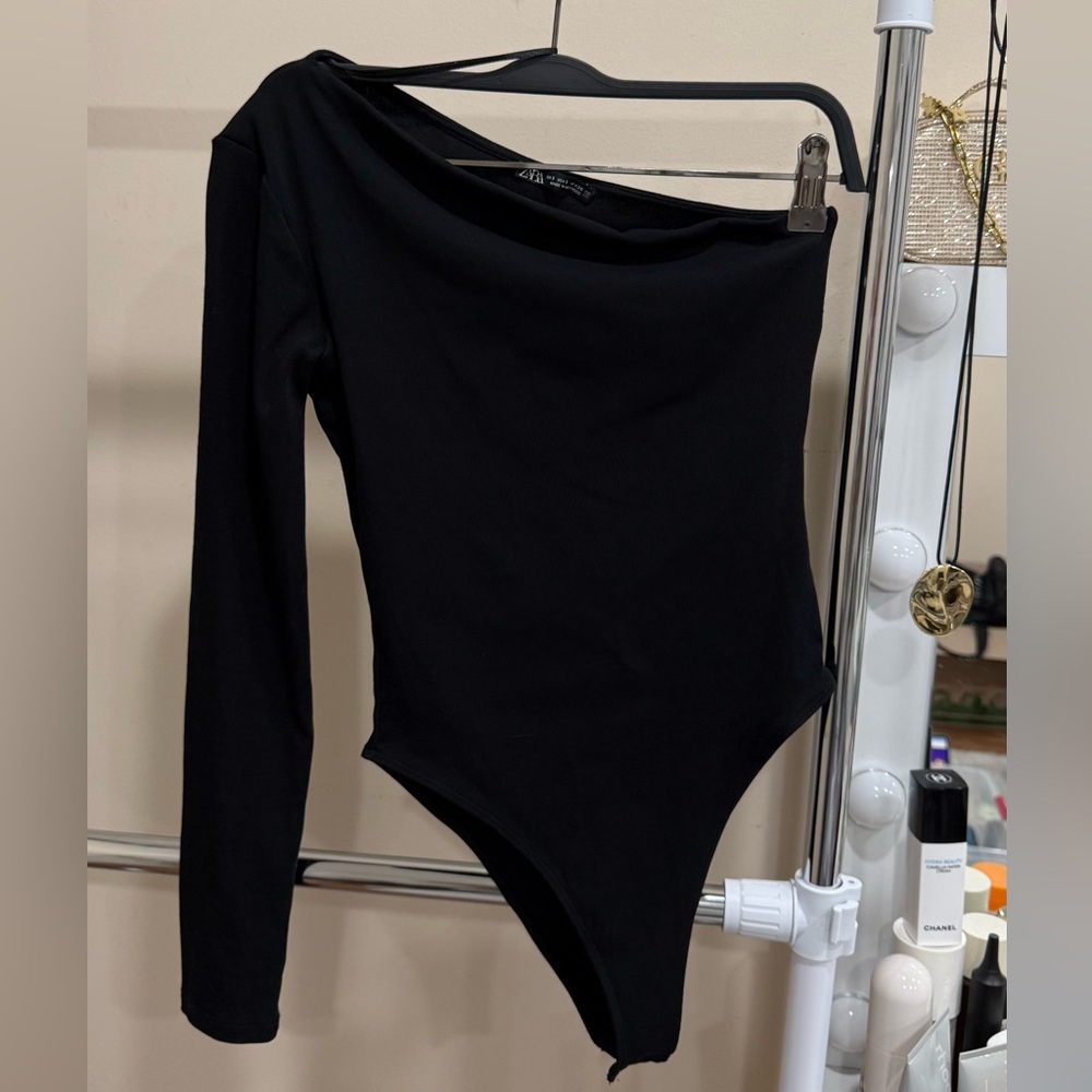 ZARA Black One-Shoulder Bodysuit